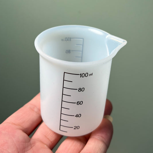 Calibrated 100ml Silicone Mixing Cups (2 Weights) – Non-Stick & Reusable